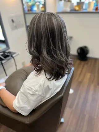 ミディアム カラー パーマ BOB所属・三輪 太一のヘアスタイル