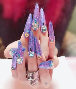 ロング カラー SINCERELY シンシアリー🌈のネイルデザイン