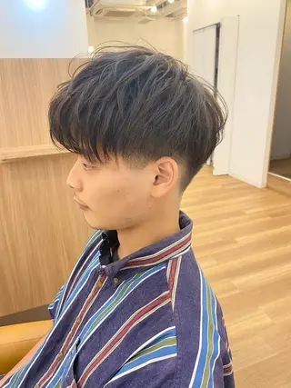 パーマ メンズ 林 瑠夏のヘアスタイル