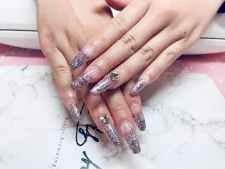 ネイル Ui_Amor (パラジェル)のネイルデザイン