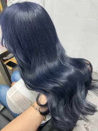 ロング カラー 東藤 悠真のヘアスタイル