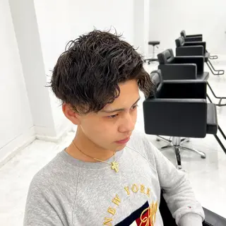 パーマ メンズ 豊崎 佑輔のヘアスタイル