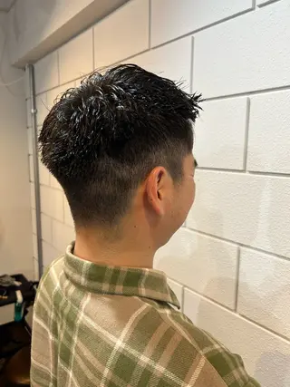 ショート メンズ 相澤 拳のヘアスタイル