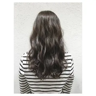 ロング カラー biscohair 髪にドラマを。のヘアスタイル