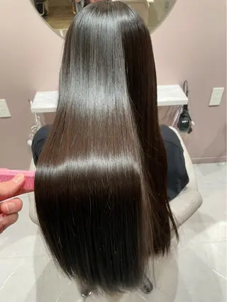 ロング VOGUE小牧所属・akasaka mariのヘアスタイル