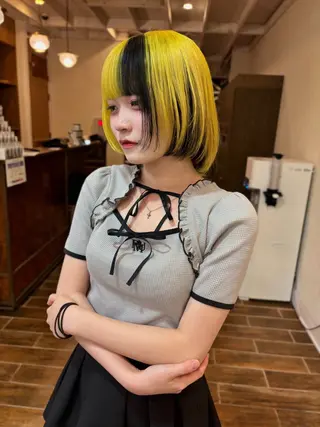 カラー ハイトーン/デザイン カラー/るいのヘアスタイル