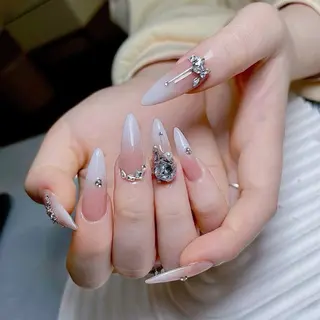 ネイル Minette nailHuongのネイルデザイン