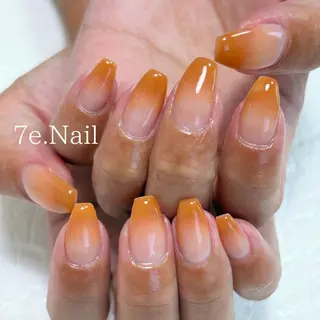 ネイル 7e. Nailのネイルデザイン
