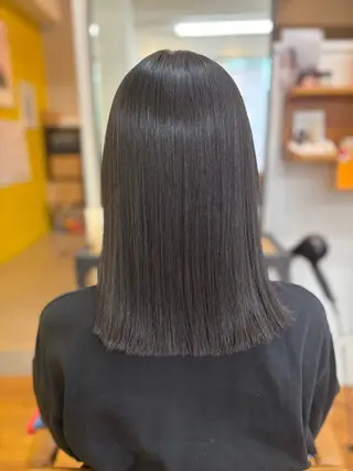 セミロング カネコ ナナミのヘアスタイル