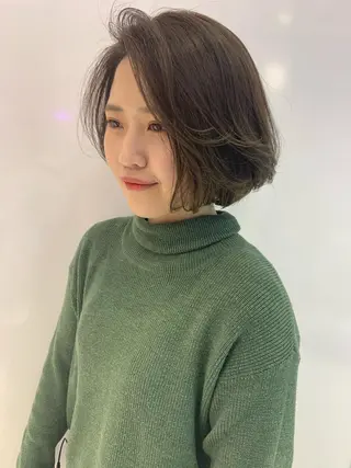 ショート カラー ハッシュカット/ハイ トーン/MANAMIのヘアスタイル