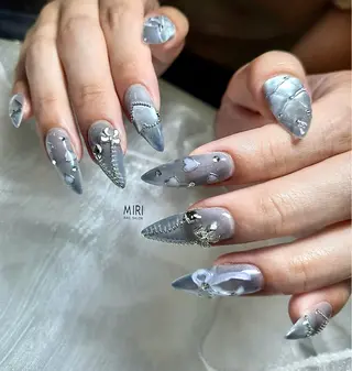 ネイル Miri nail salonのネイルデザイン