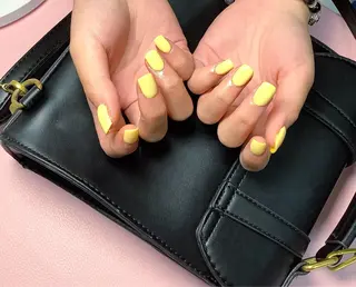 ネイル pink ladyサロン所属・べ にのネイルデザイン