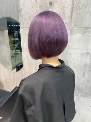 カラー TENSHO レイヤー／ハイトーンのヘアスタイル