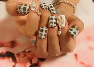 ネイル a yakaのネイルデザイン