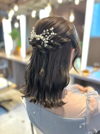 ミディアム Iris by artina 武蔵小杉店【イリス バイ アルティナ】所属・🎼レイヤー/顔周り カット/nene♬のヘアスタイル