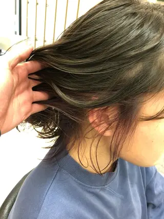 ミディアム カラー 渕向 克海のヘアスタイル