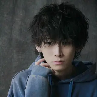 ミディアム パーマ メンズ RACCOON.TOKYO 渋谷店所属・メンズカット特化🐺 ウルフ[店長]置塩祥のヘアスタイル