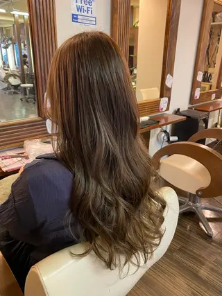 ロング カラー ヘアアレンジ 加藤 瑠美のヘアスタイル