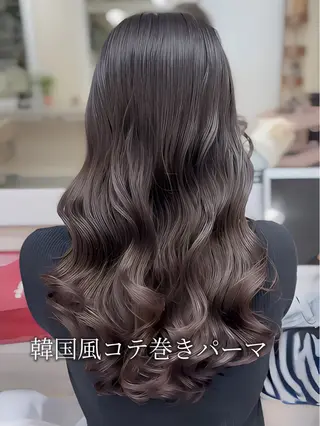 ロング パーマ コテ巻き/パーマ/艶 透明感/荻原凜太郎のヘアスタイル