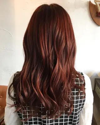 ロング 松田 由紀子のヘアスタイル