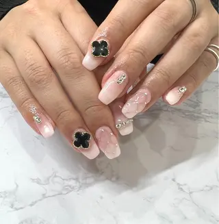 ネイル PEEKABOO京橋 EYE&NAILのマツエク・マツパデザイン