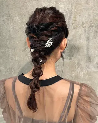 ロング ヘアアレンジ 透明感カラー×ヘア アレンジ🪽しおりのヘアスタイル