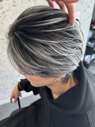 カラー メンズ iki omotesando所属・KIRYU SARAのヘアスタイル