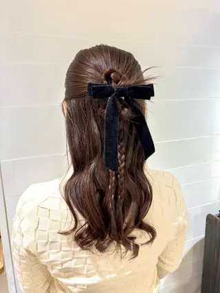 セミロング ヘアアレンジ Kurumi 🩰カットモデル募集のヘアスタイル