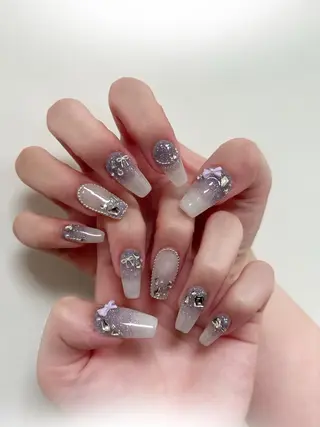 ネイル プラスネイル銀座中央通り店所属・はちや ゆいなのネイルデザイン