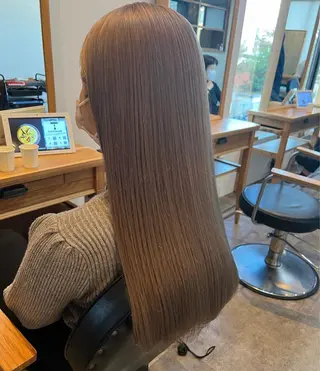 セミロング Lafith hair lit所属・今井 悠菜のヘアスタイル