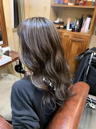 ロング カラー クバガワ シュンのヘアスタイル