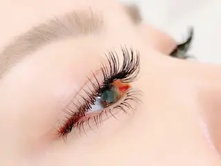 マツエク・マツパ Eyelash Salon Glück所属・佐久間 春菜のマツエク・マツパデザイン