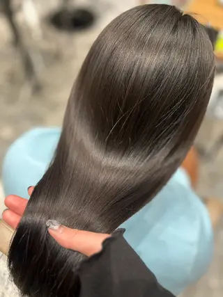 ロング 和田 茉日琉のヘアスタイル
