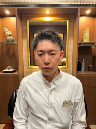 ショート ヒロ銀座バーバーショップ丸の内所属・秋山 琳太のヘアスタイル