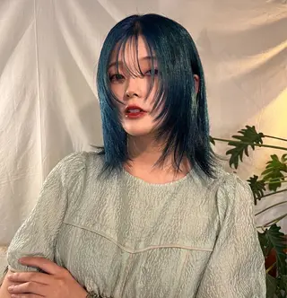 ミディアム カラー kawahara cocoroのヘアスタイル