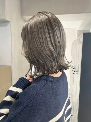 ミディアム カラー 田代 佳穂のヘアスタイル