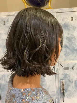 ショート カラー 髪質改善/縮毛矯正 ツヤ髪🩷さつきのヘアスタイル