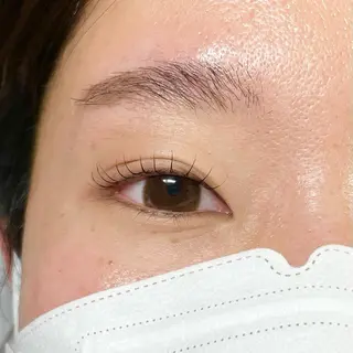 マツエク・マツパ ROW beaute所属・ROW beaute Sakiの眉毛・アイブロウイメージ