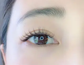 マツエク・マツパ La cherie所属・池内 友佳のマツエク・マツパデザイン