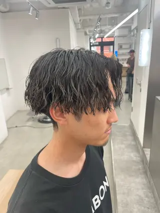ショート カラー パーマ ヘアアレンジ メンズ 亀井隆汰/メンズ専門 パーマ特化美容師のヘアスタイル