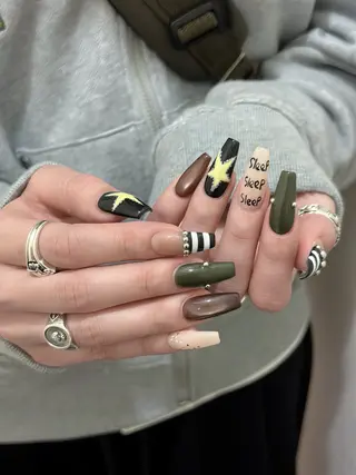 ネイル Julli ジュリのネイルデザイン