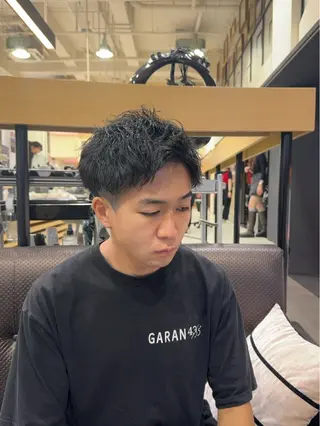 メンズ 韓国レイヤー/センタ ーパート/坂本翔のヘアスタイル