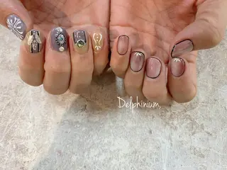 ネイル 岡本 友恵のネイルデザイン