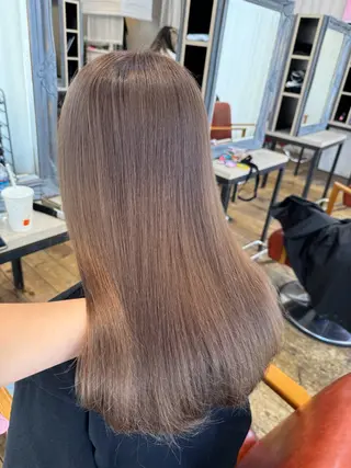 ロング カラー 熊谷 紗奈のヘアスタイル