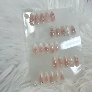 ネイル Ema nail 枚方店所属・EmaNail枚方店 AYANO🎀💞のネイルデザイン