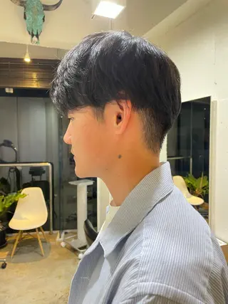 パーマ メンズ RIN／韓国ヘア レイヤーカットのヘアスタイル