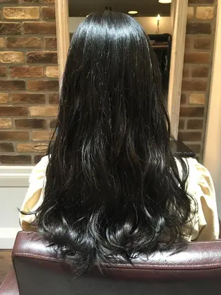 ロング 中山 凪沙のヘアスタイル