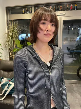 ミディアム アトム/ウルフ パーマ/レイヤーのヘアスタイル