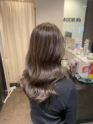セミロング カラー 【カラー指名No 1✨】HIBIKIのヘアスタイル