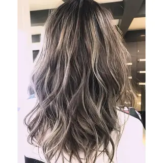 セミロング カラコレ難波所属・カラコレ難波 sakamotoのヘアスタイル
